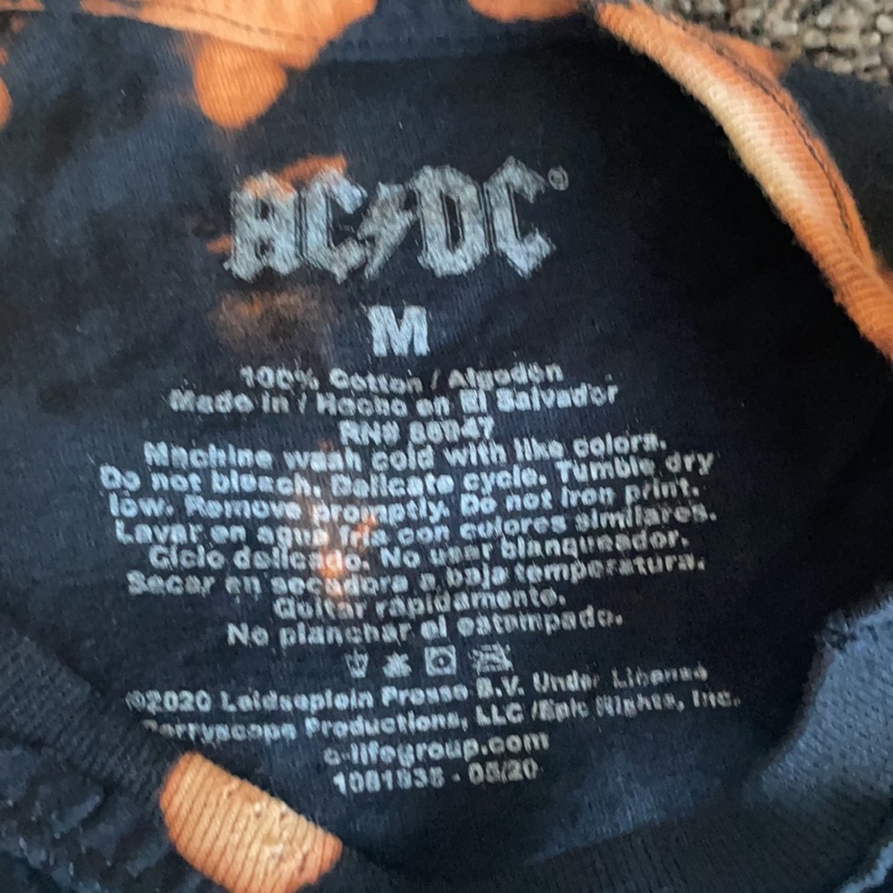 AC/DC T shirt - Picture 3 of 3